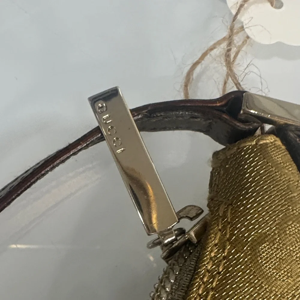 Gucci Gold GG Metallic Gold Half Moon Hobo Shoulder bag aka pouchette - Picture 6 of 12